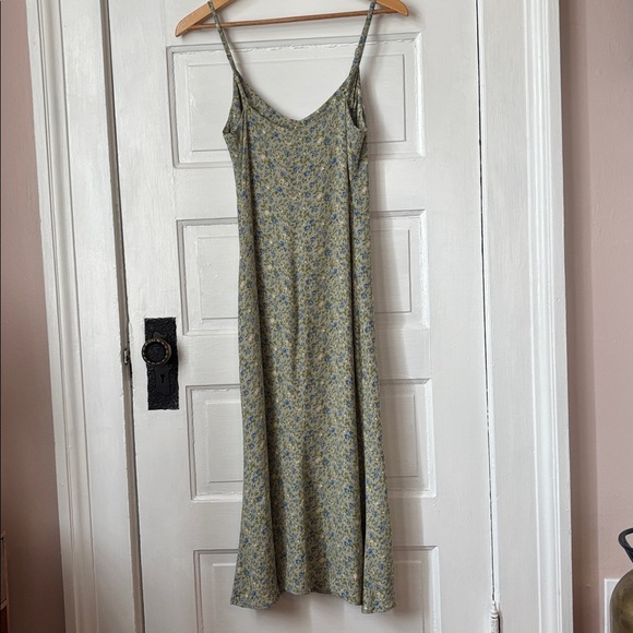 REFORMATION DITSY FLORAL MIDI DRESS - Picture 4 of 7